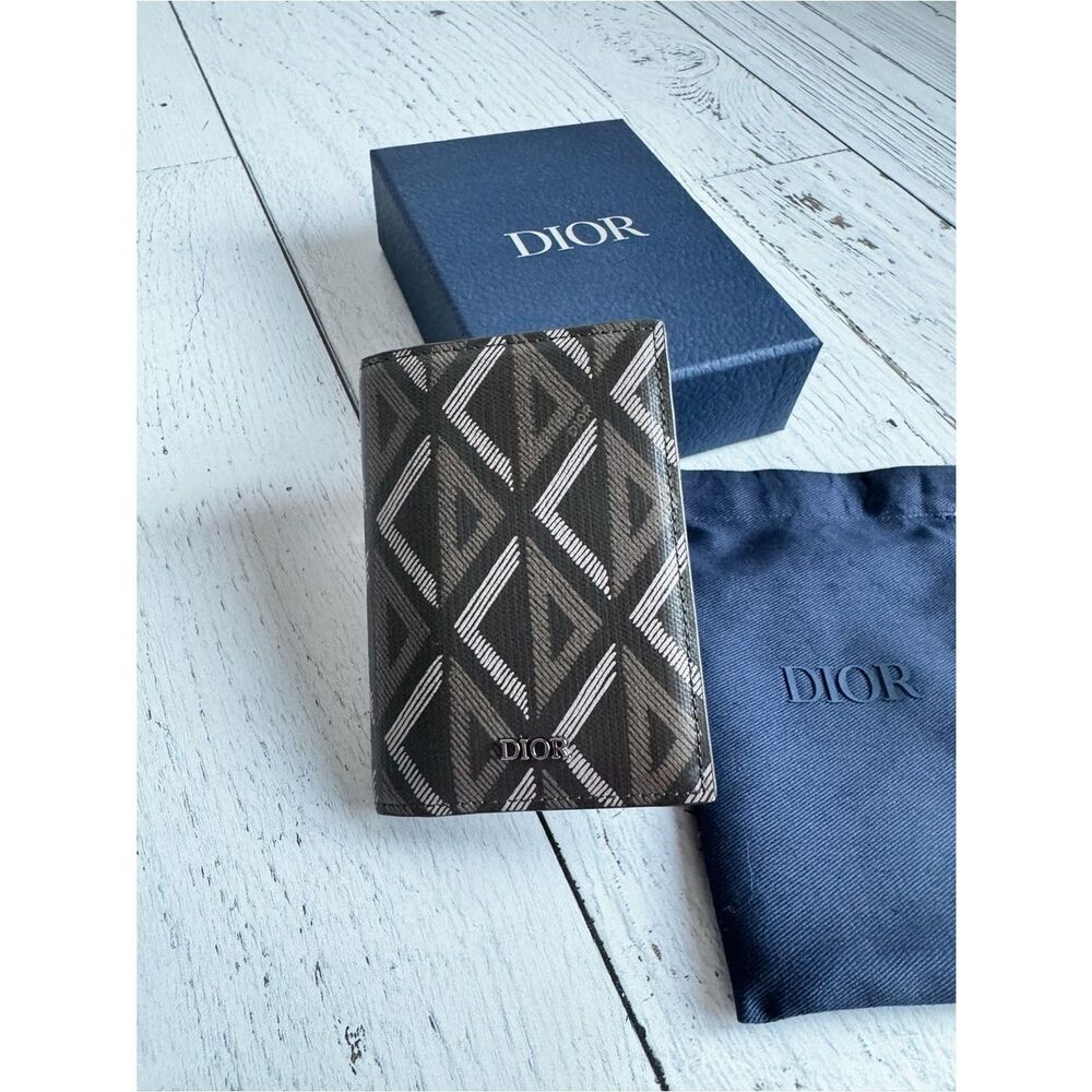 DIOR Homme - Men’s Bifold CD Diamond Card Holder Green